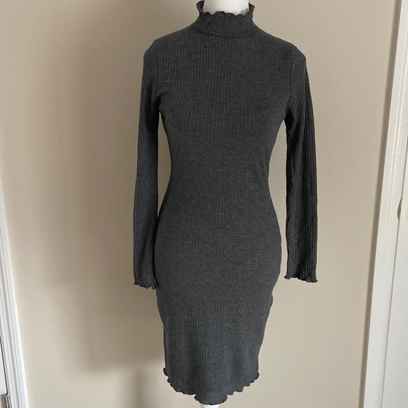 Charlotte Russe grey knit dress in a size small - Picture 1 of 4